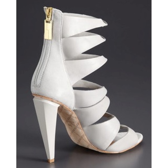 L.A.M.B. Gwen Stefani Gray Quintessa Sandals Sz 10 - Picture 2 of 8